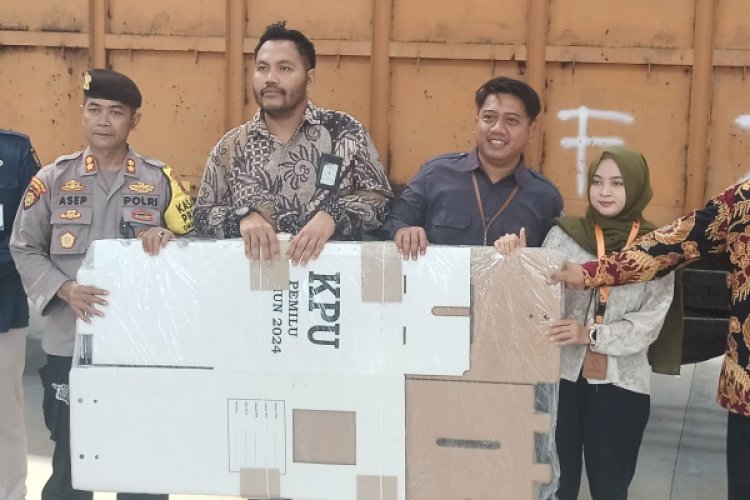 Tahap Pertama Kpu Kota Semarang Menerima Kotak Suara Rmol Jateng