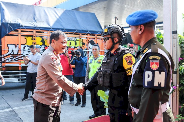 Mudik Nataru Kapolda Jateng Cek Kesiapan Pos Terpadu Tol Kalikangkung