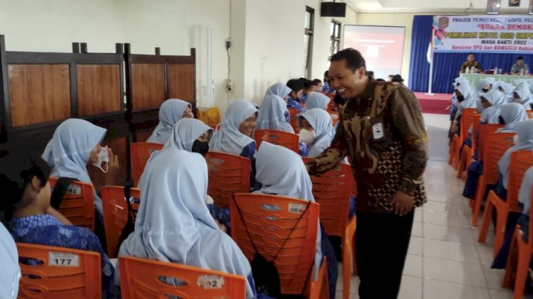 KPU Purbalingga Ajak Siswa SMPN 3 Purbalingga Kelak Jadi Pemilih Cerdas ...