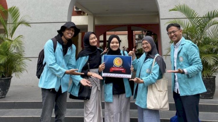 Mahasiswa Universitas Sebelas Maret (UNS) Surakarta meraih juara 1 dalam International Degree Design Exchange (INDDEX) 2023. Dok