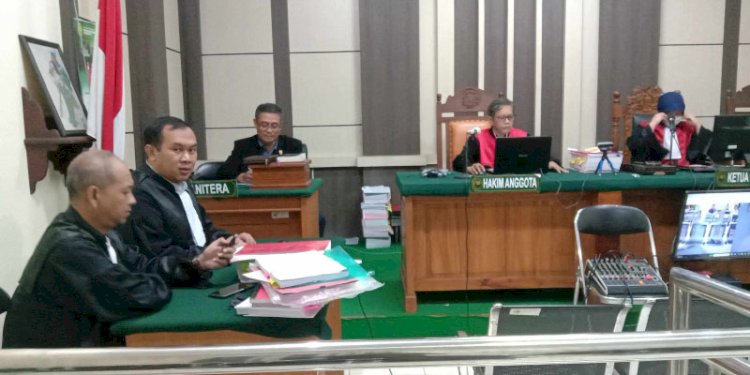 Dua saksi dari Ketua Bumdes dan Ketua BPD Kandangan serta satu saksi ahli dari Dispermasdes Grobogan dihadirkan dalam sidang di Pengadilan Negeri Tipikor Semarang, Kamis (1/2) siang. Dok