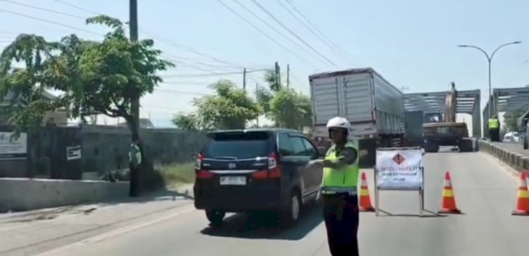 Perbaikan Jembatan Kali Babon Dimulai, Jalur Pantura Kaligawe Macet ...