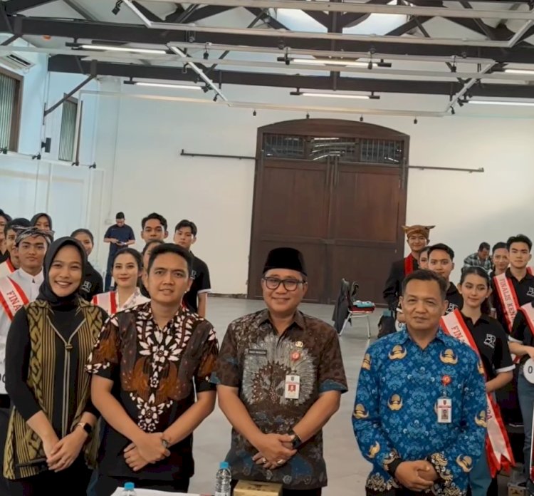 Sekda Kota Semarang Iswar Aminuddin yakin anak-anak muda mampu menciptakan peluang bisnis kreatif dari sebuah hobi. Dicky Aditya/RMOLJateng