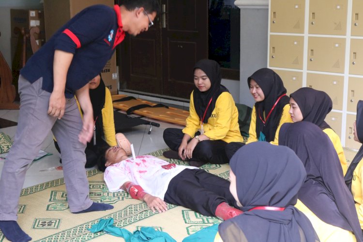 Program Studi Ners Universitas Muhammadiyah Kudus menggelar pelatihan Basic Trauma Cardiac and Life Support (BTCLS) dan Disaster Management. Arif Edy Purnomo/RMOLjateng