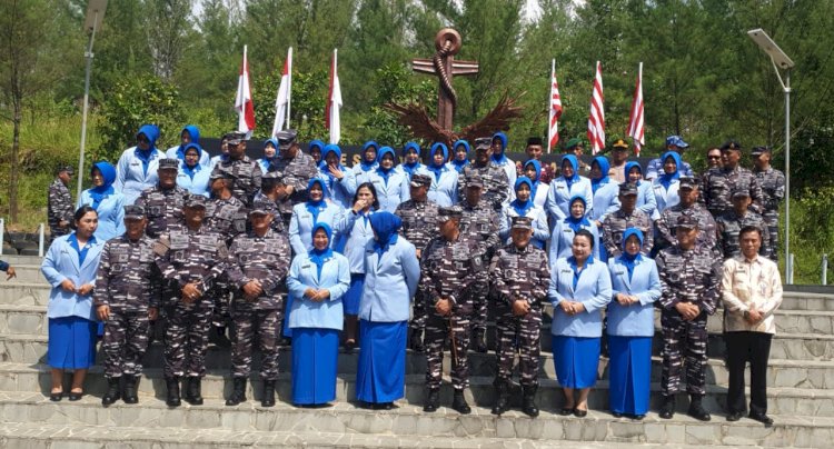    Dankodiklatal Letjen TNI Marinir Nur Alamsyah melakukan napak tilas memperingati Hari Pendidikan Angkatan Laut (Hardikal) ke-78, 