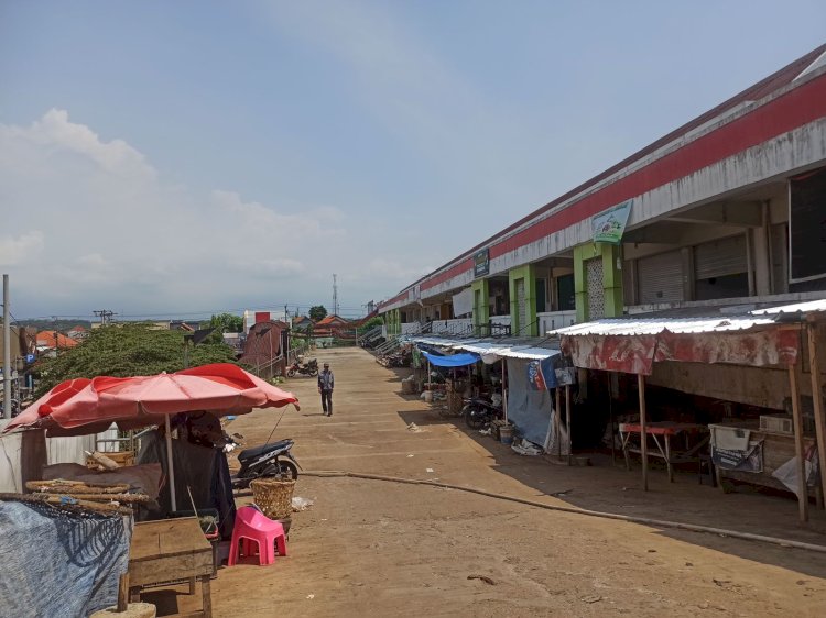 Sisi barat Pasar Batang