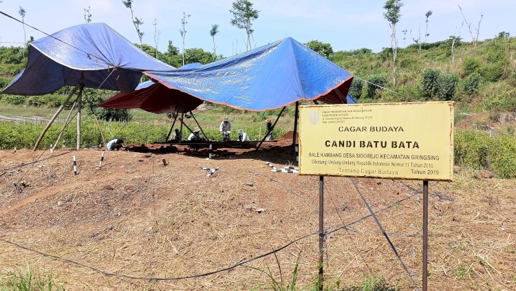 Proses ekskavasi di Candi Batu Bata tertua di Jawa Tengah yang berlokasi di Desa Sidorejo, Kecamatan Gringsing, Kabupaten Batang. Bakti Buwono/RMOLJateng